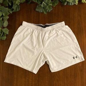 Men’s White Athletic Shorts Size Extra Large (XL)